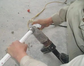 盘龙漏水维修电话